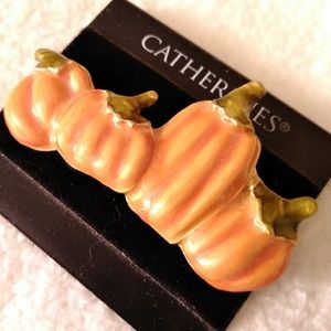 3/$30 Vintage Pumpkin patch fall enamel brooch pin